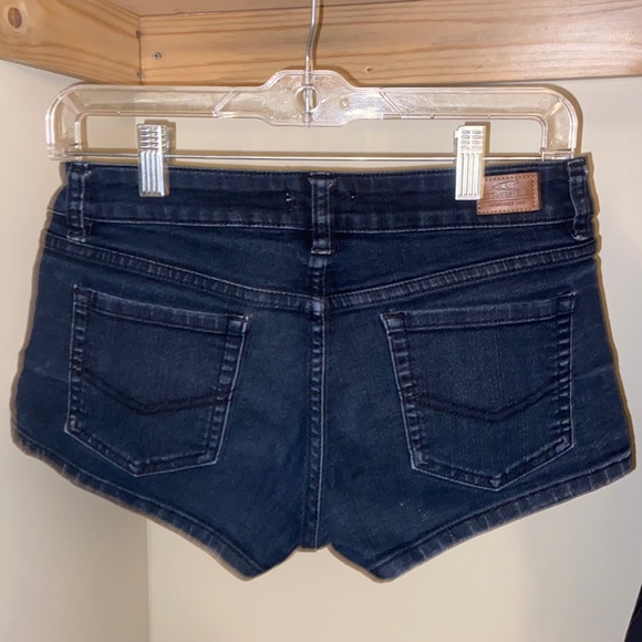 O’neaill Shorts - Picture 2 of 3